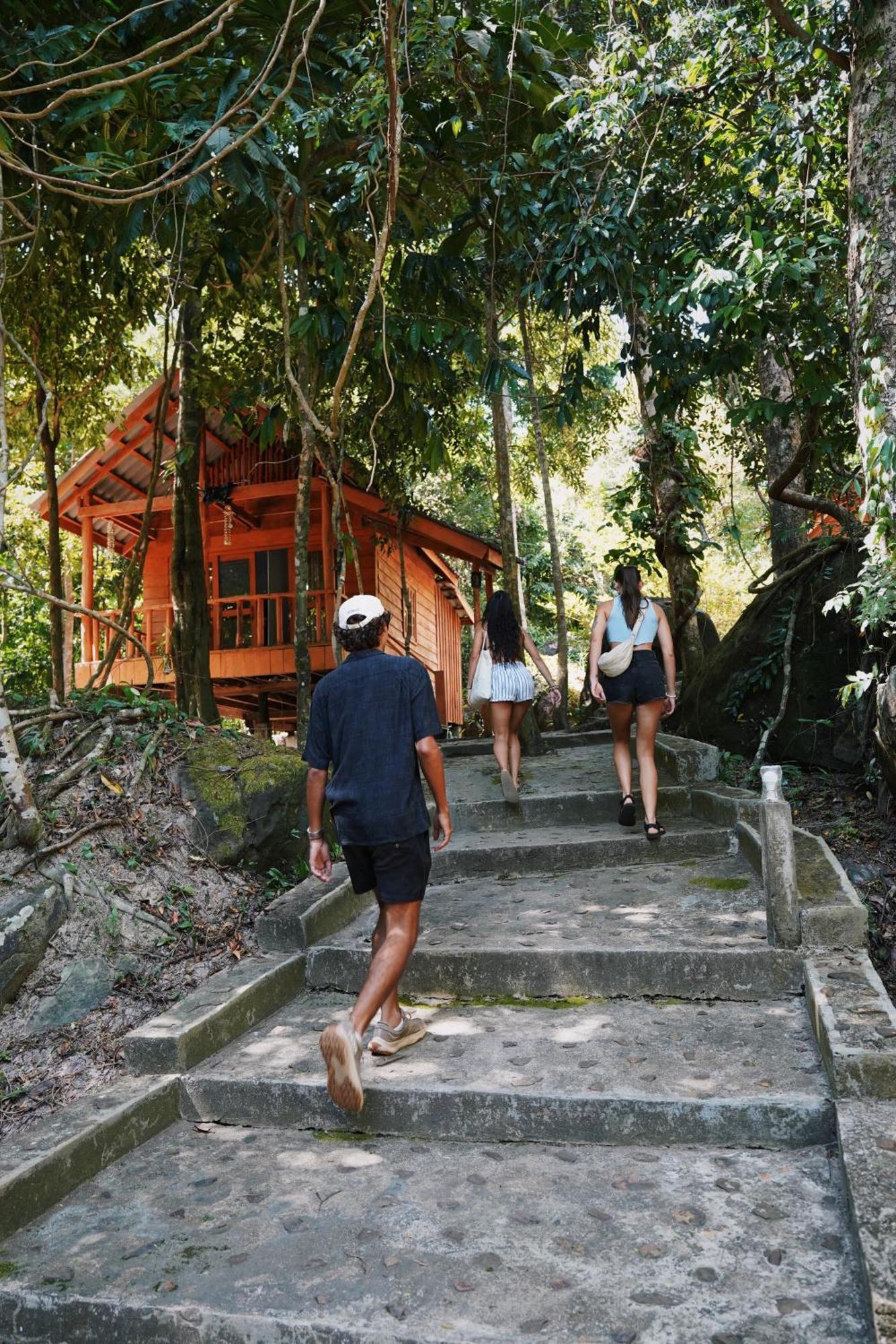 The Wavy Sailor Hotel Kaoh Touch Exterior foto